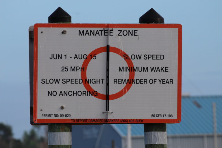 manatee-zone-sign